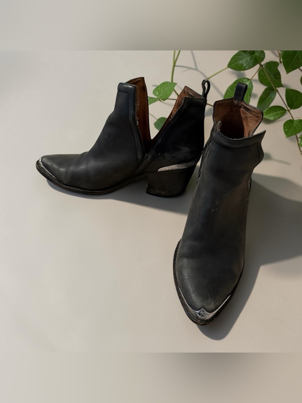 Jeffrey Campbell Cromwell Black Leather Western Ankle Boots 7